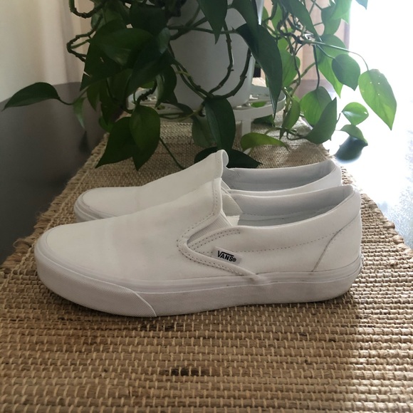 White Vans slip on shoes - Picture 1 of 6